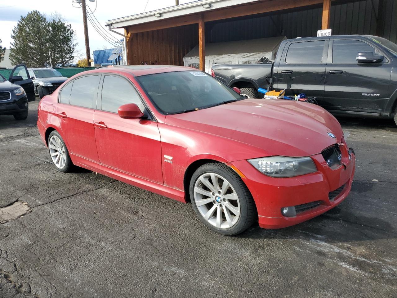 2011 BMW 3 SERIES