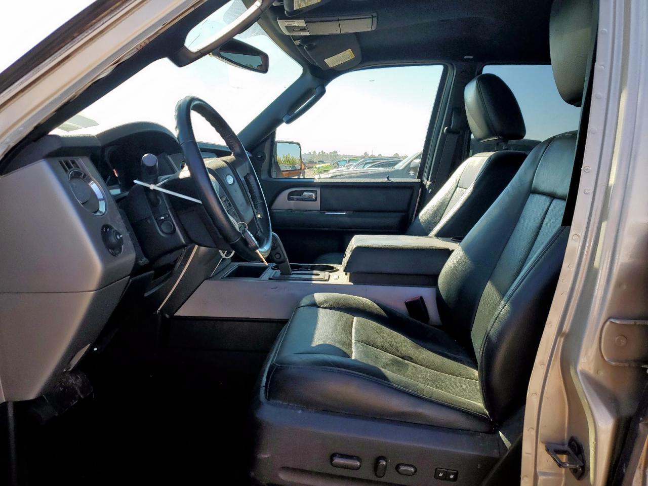 2017 FORD Expedition