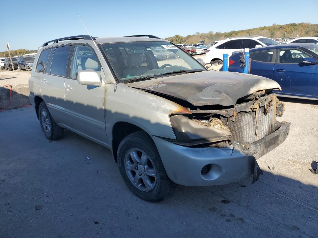 2004 TOYOTA HIGHLANDER
