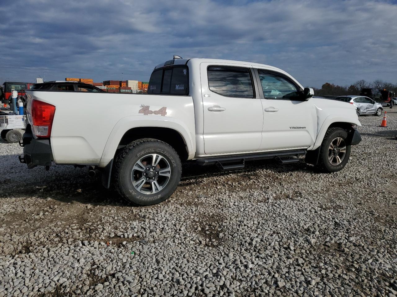 2017 TOYOTA TACOMA