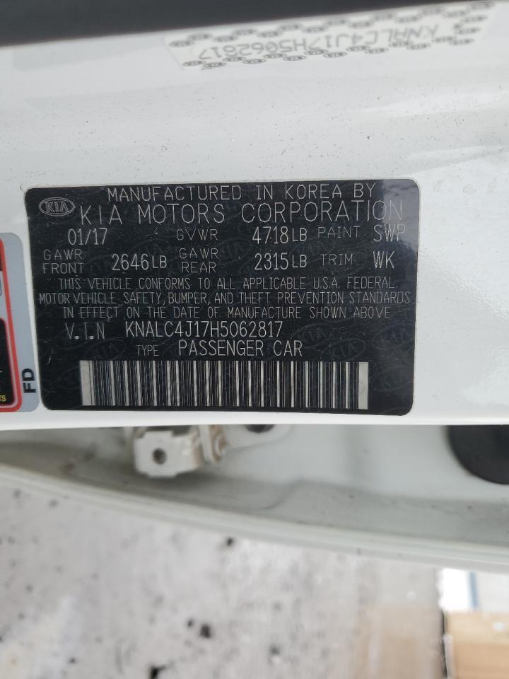 2017 KIA Cadenza