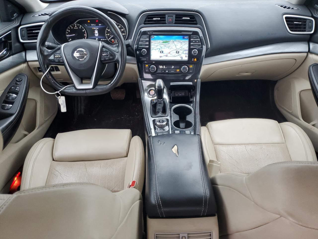 2017 NISSAN Maxima