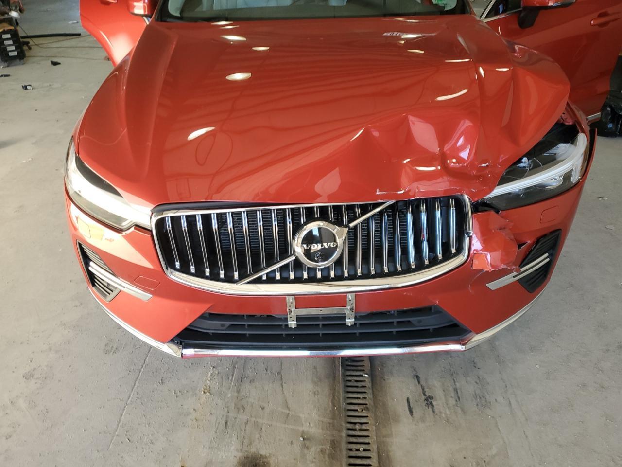 2023 VOLVO XC60