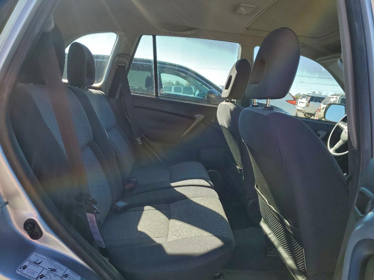 2005 TOYOTA RAV4