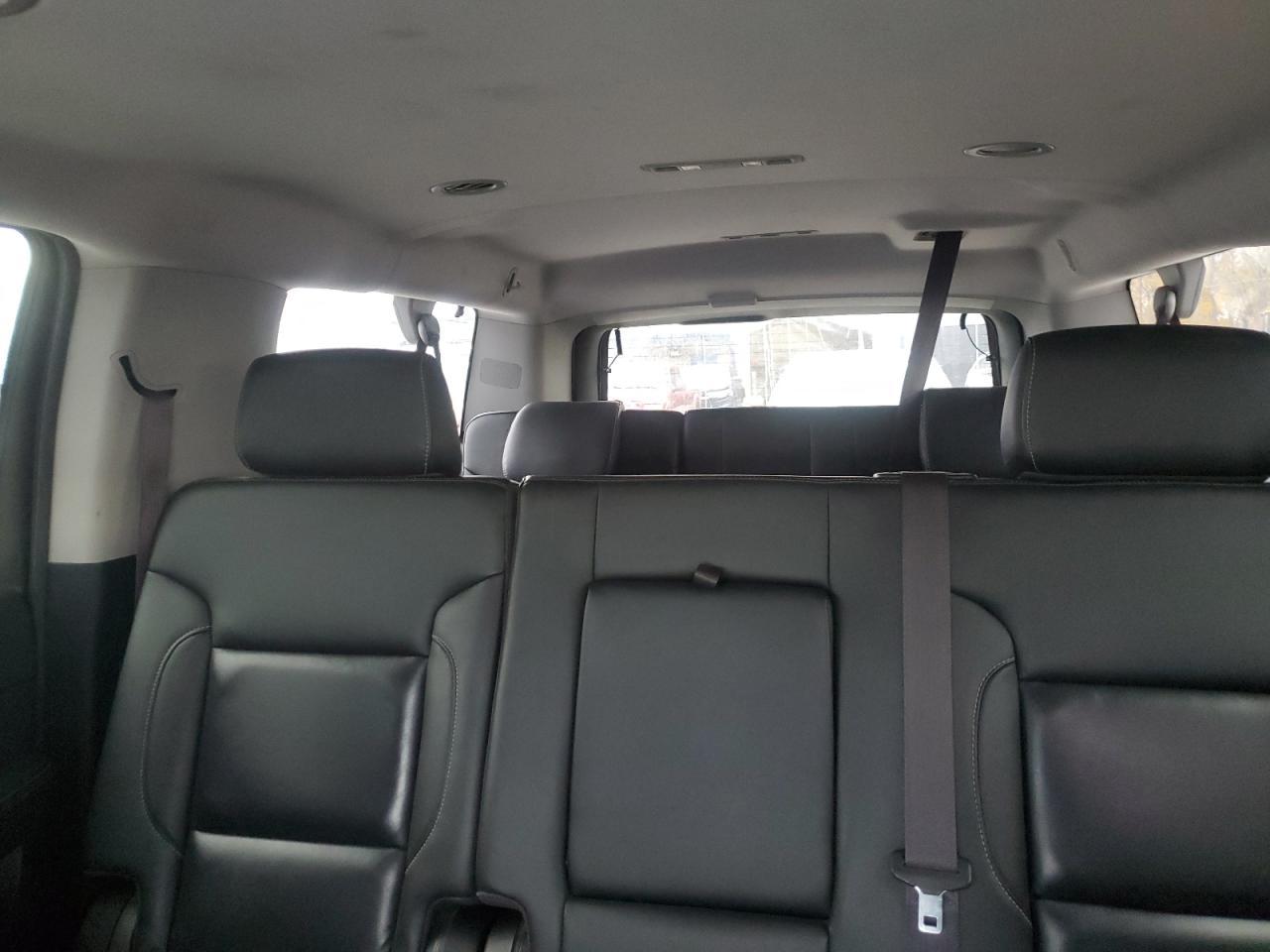 2016 CHEVROLET Suburban