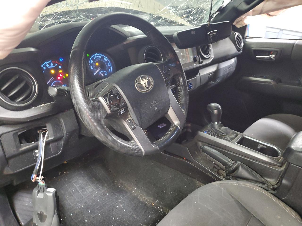 2016 TOYOTA TACOMA
