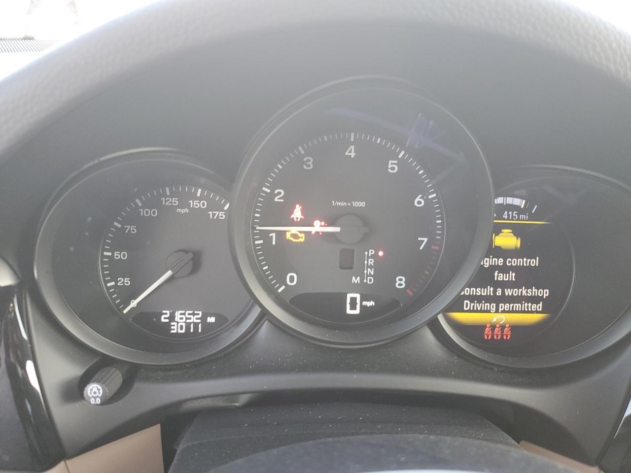 2024 PORSCHE Macan