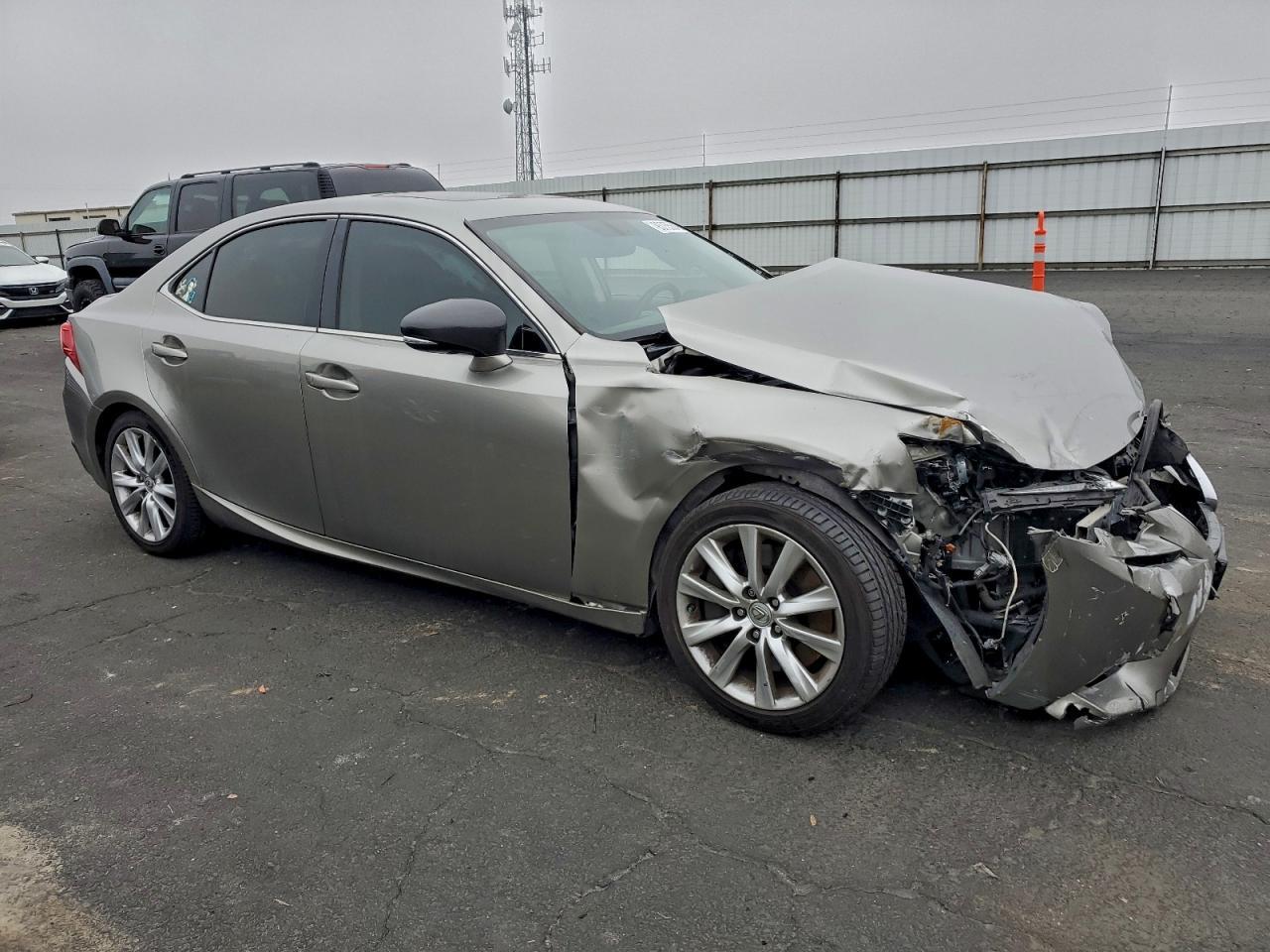 2016 LEXUS IS 200t