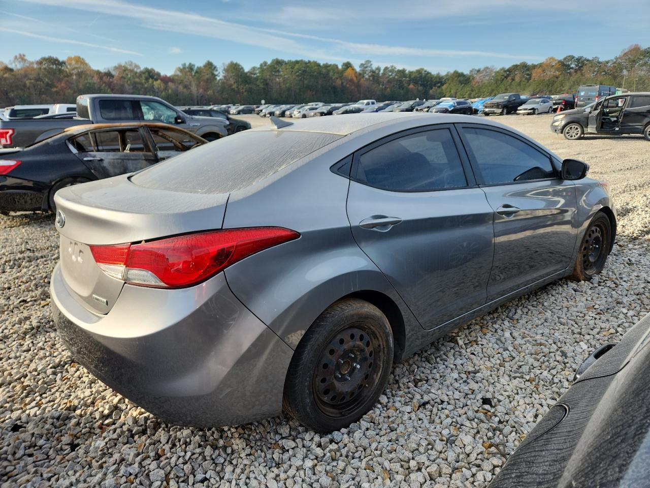2012 HYUNDAI ELANTRA