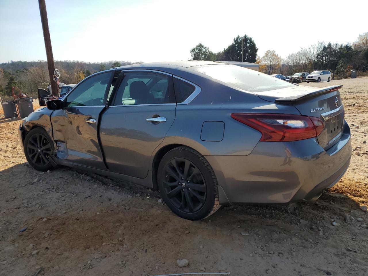 2017 NISSAN ALTIMA