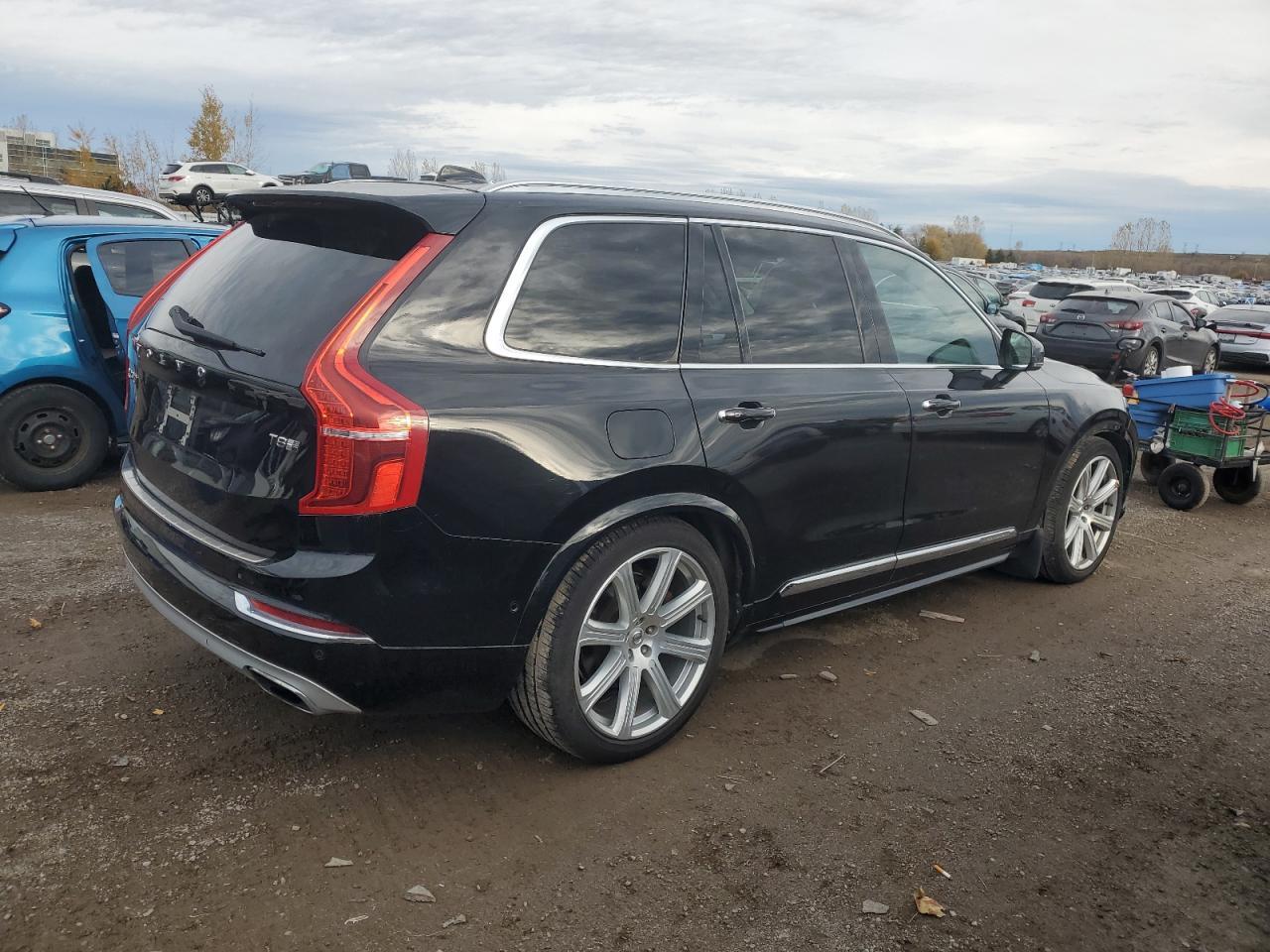2018 VOLVO XC90