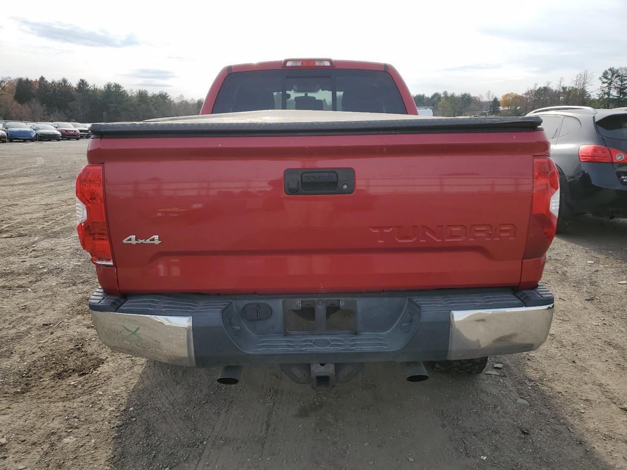 2016 TOYOTA TUNDRA