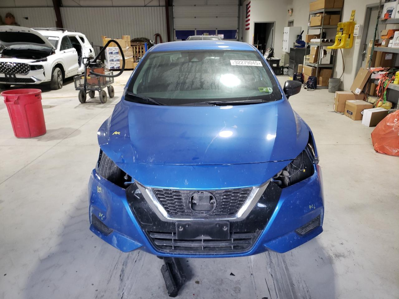 2021 NISSAN VERSA