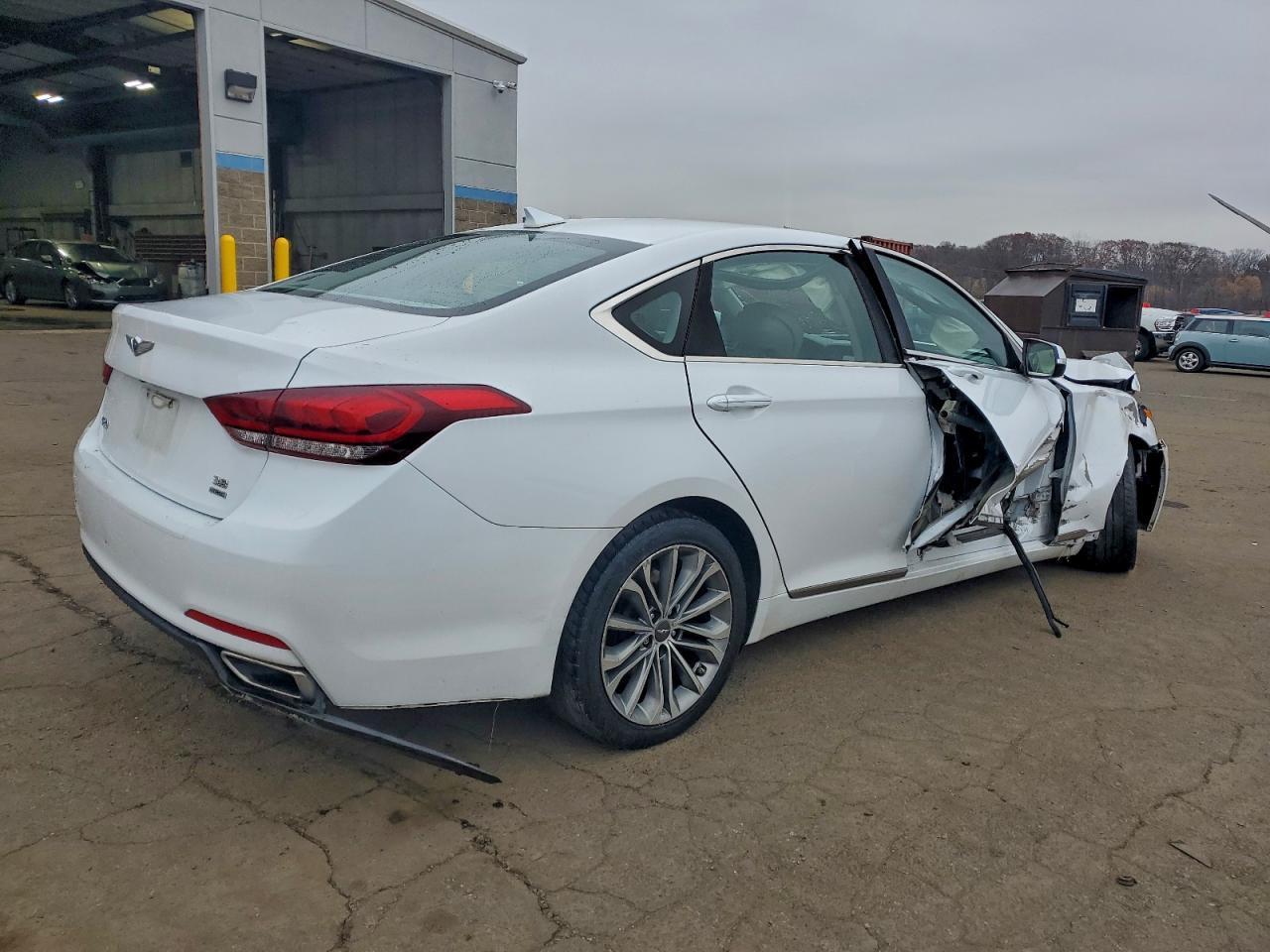 2017 GENESIS G80