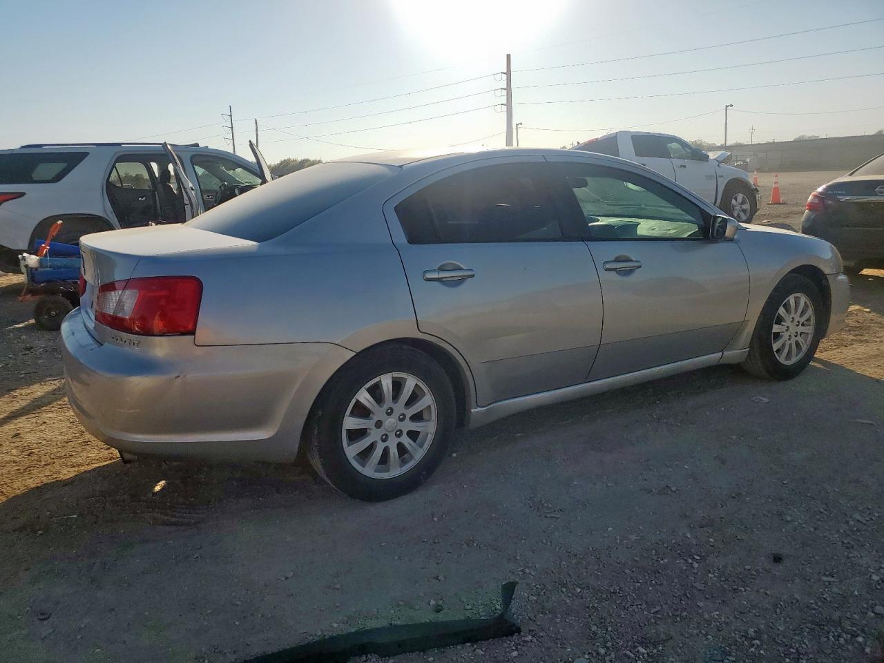 2012 MITSUBISHI Galant