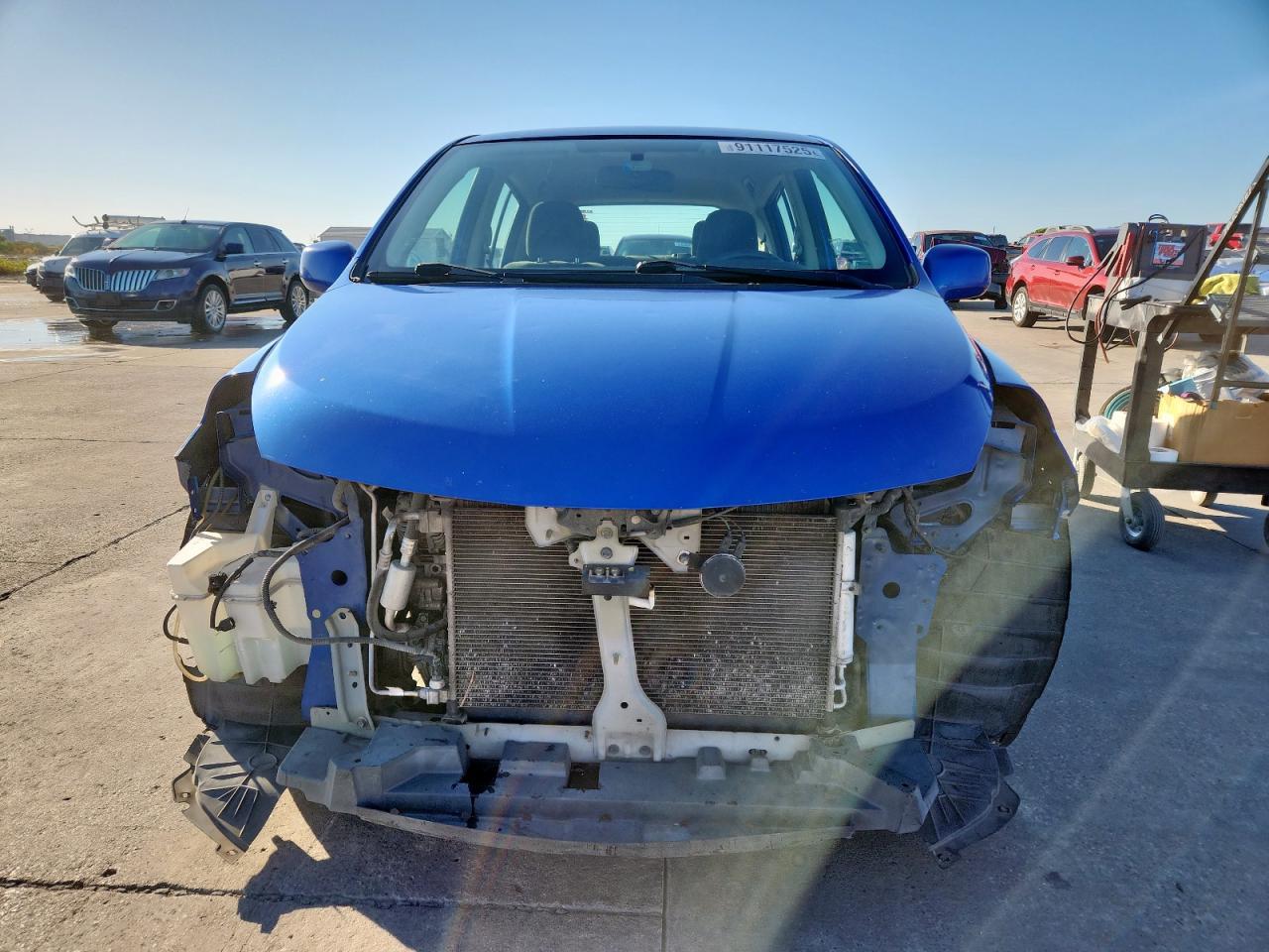 2012 NISSAN VERSA