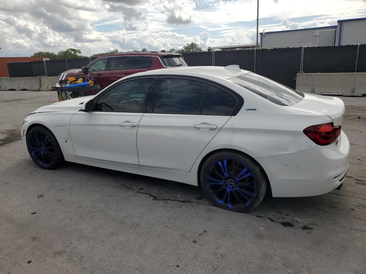 2018 BMW 3 SERIES
