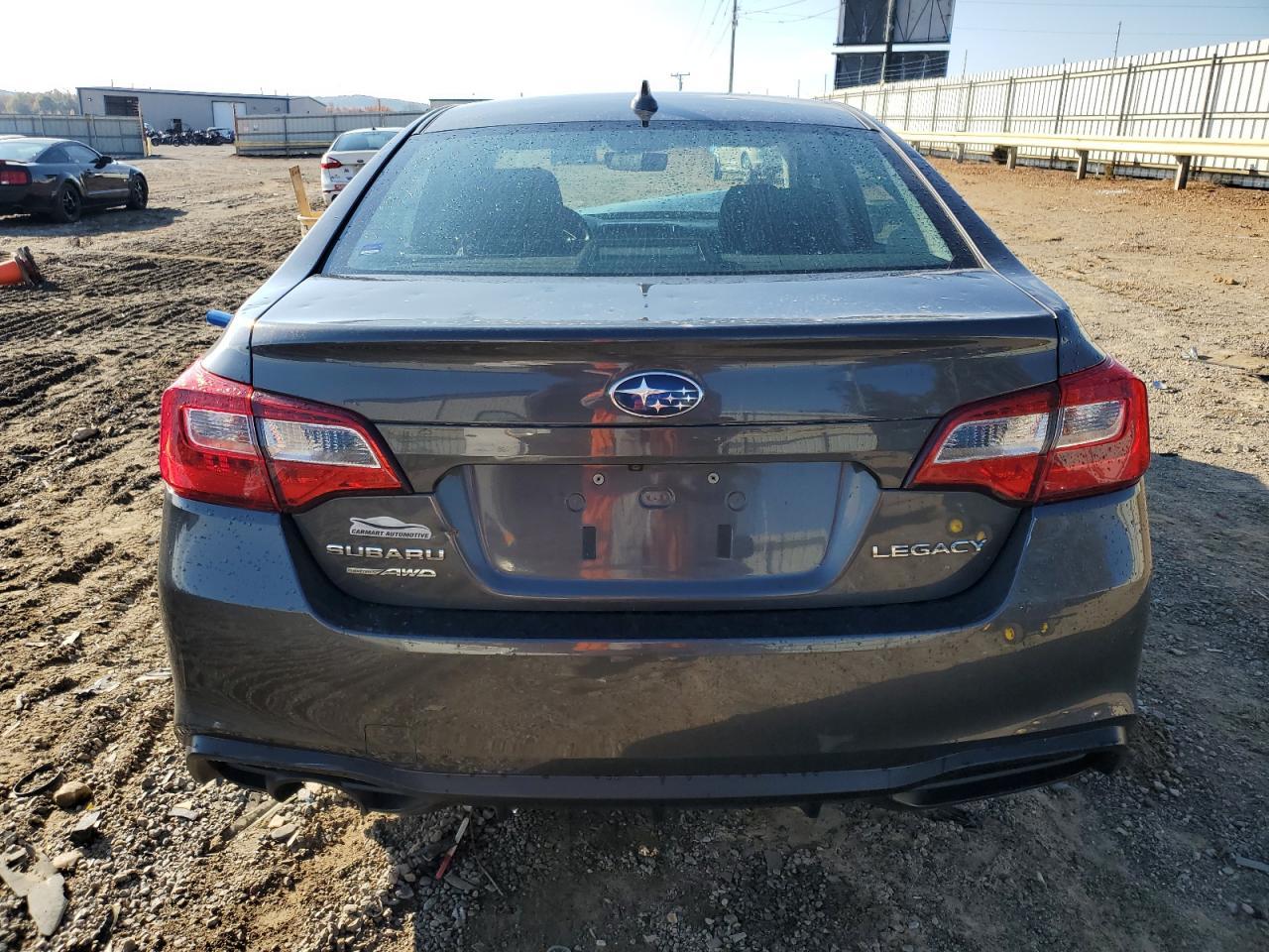2018 SUBARU Legacy