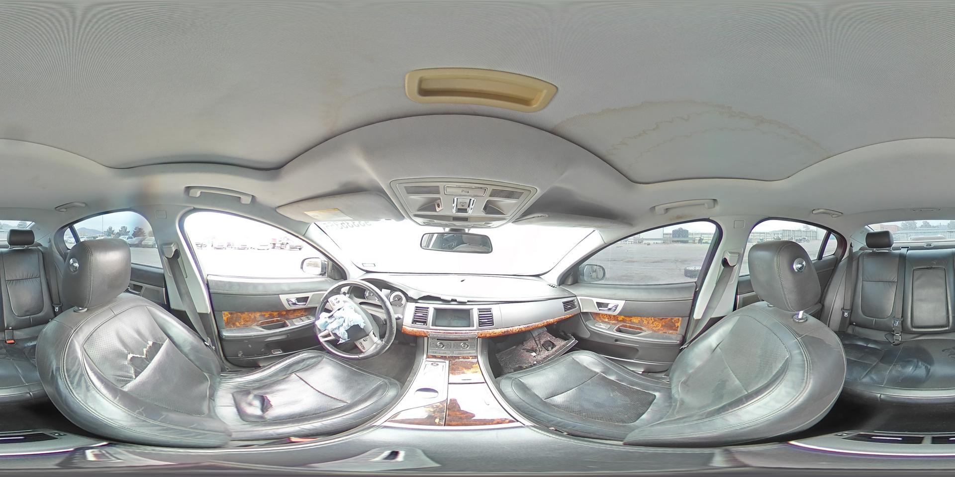 2010 JAGUAR XF
