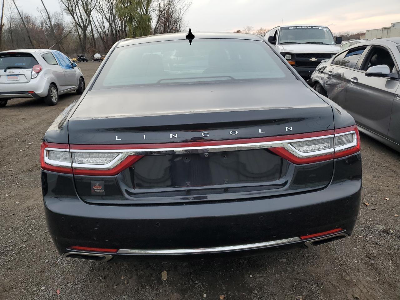 2018 LINCOLN Continental