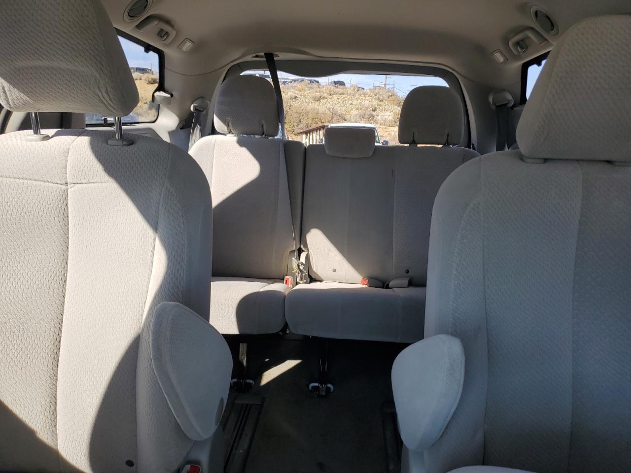 2013 TOYOTA SIENNA