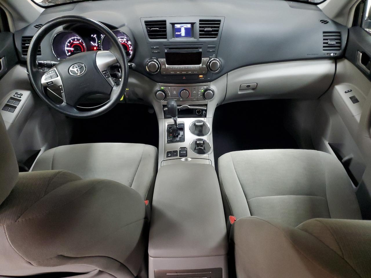 2013 TOYOTA HIGHLANDER