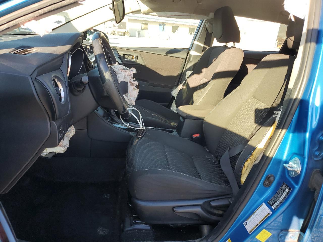 2017 TOYOTA COROLLA