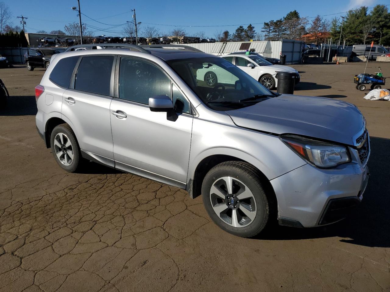 2017 SUBARU FORESTER