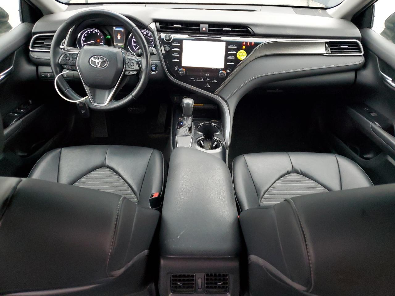 2019 TOYOTA CAMRY