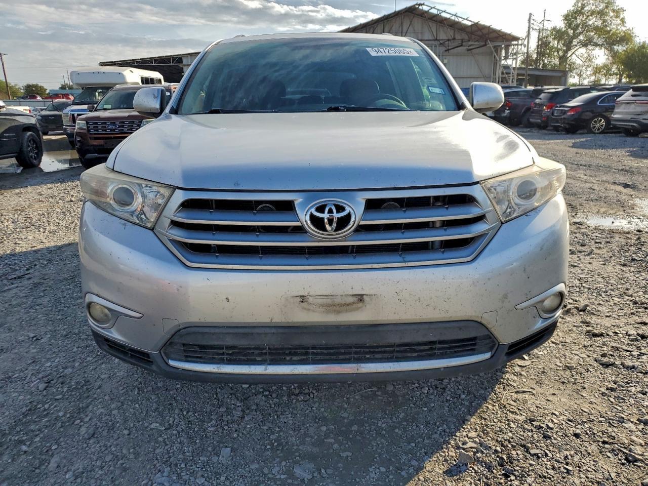 2012 TOYOTA HIGHLANDER