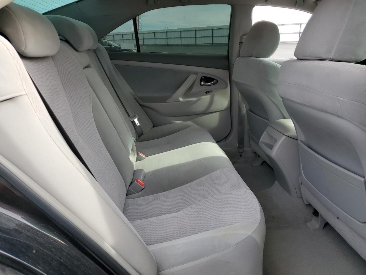 2010 TOYOTA CAMRY
