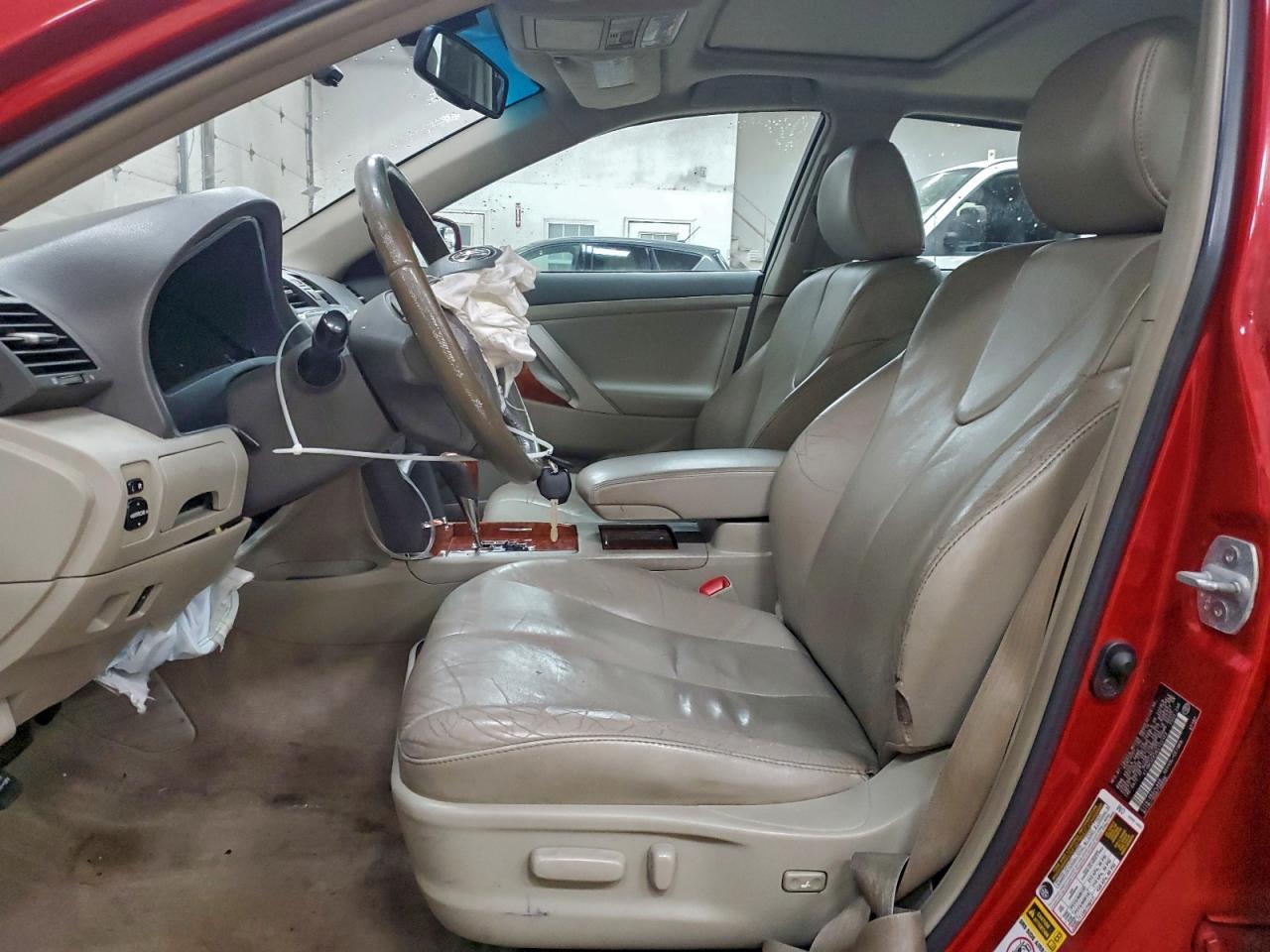 2011 TOYOTA CAMRY