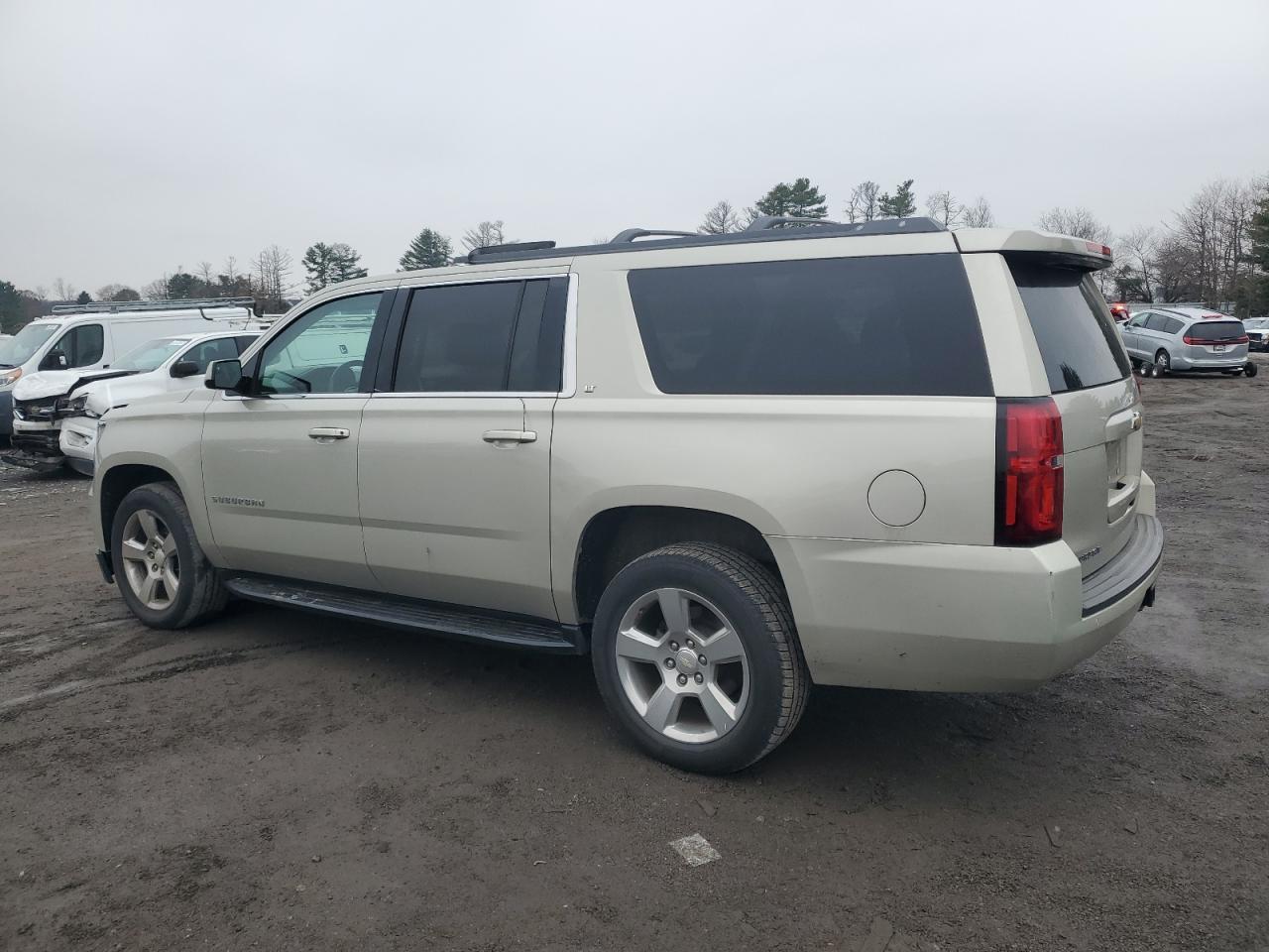 2015 CHEVROLET Suburban