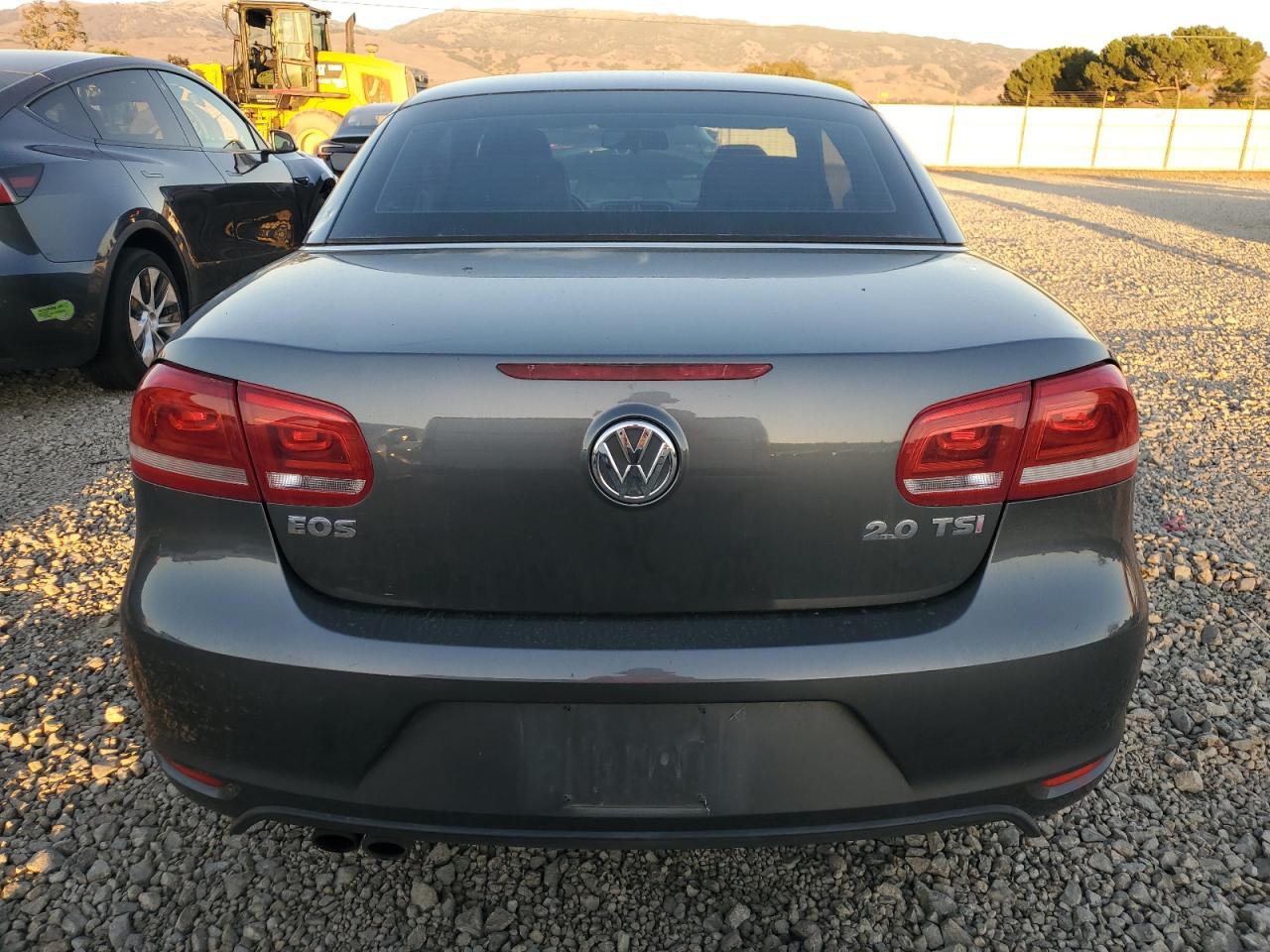 2013 VOLKSWAGEN EOS