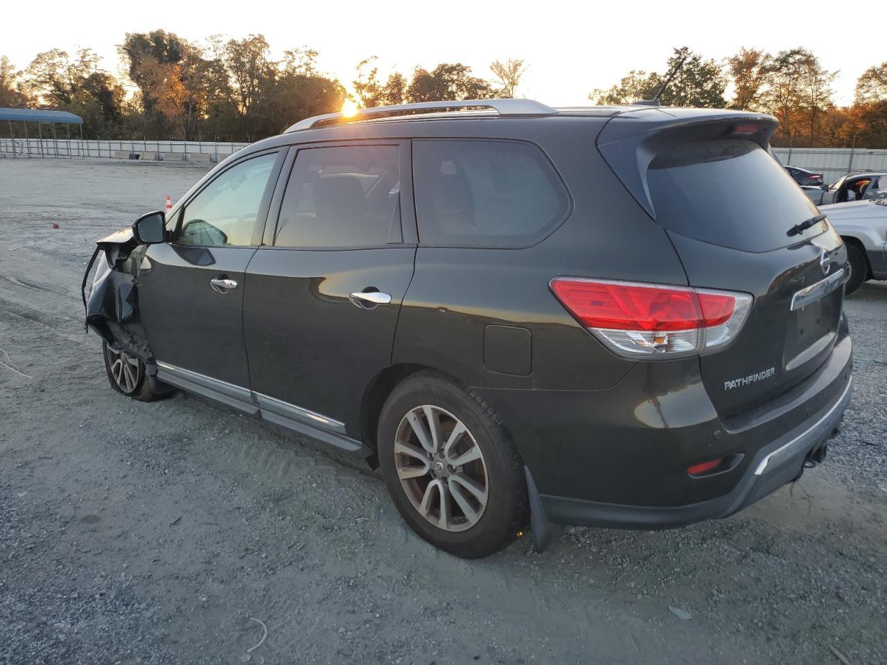 2015 NISSAN PATHFINDER