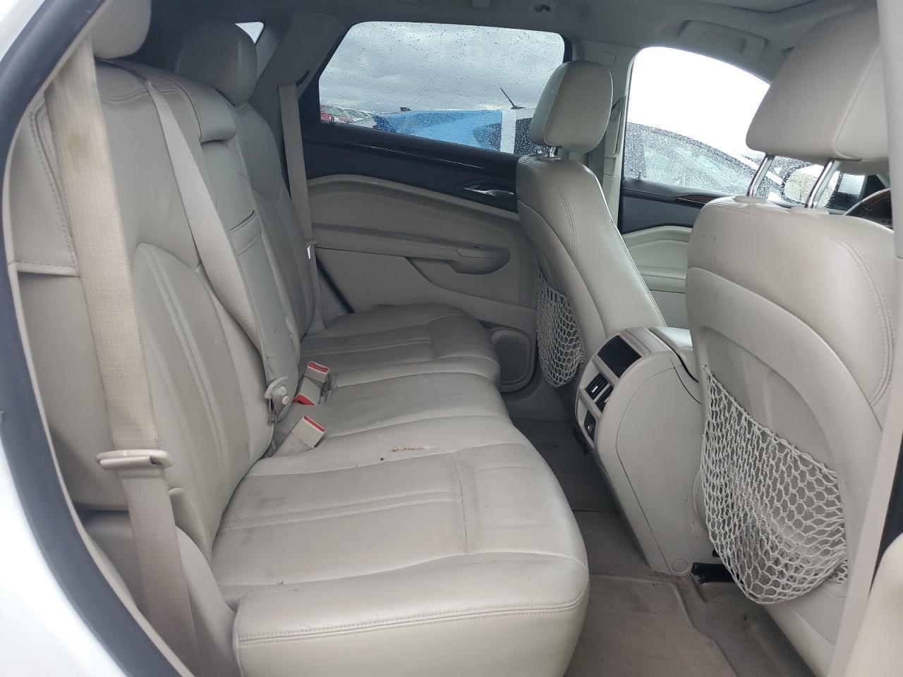2010 CADILLAC SRX