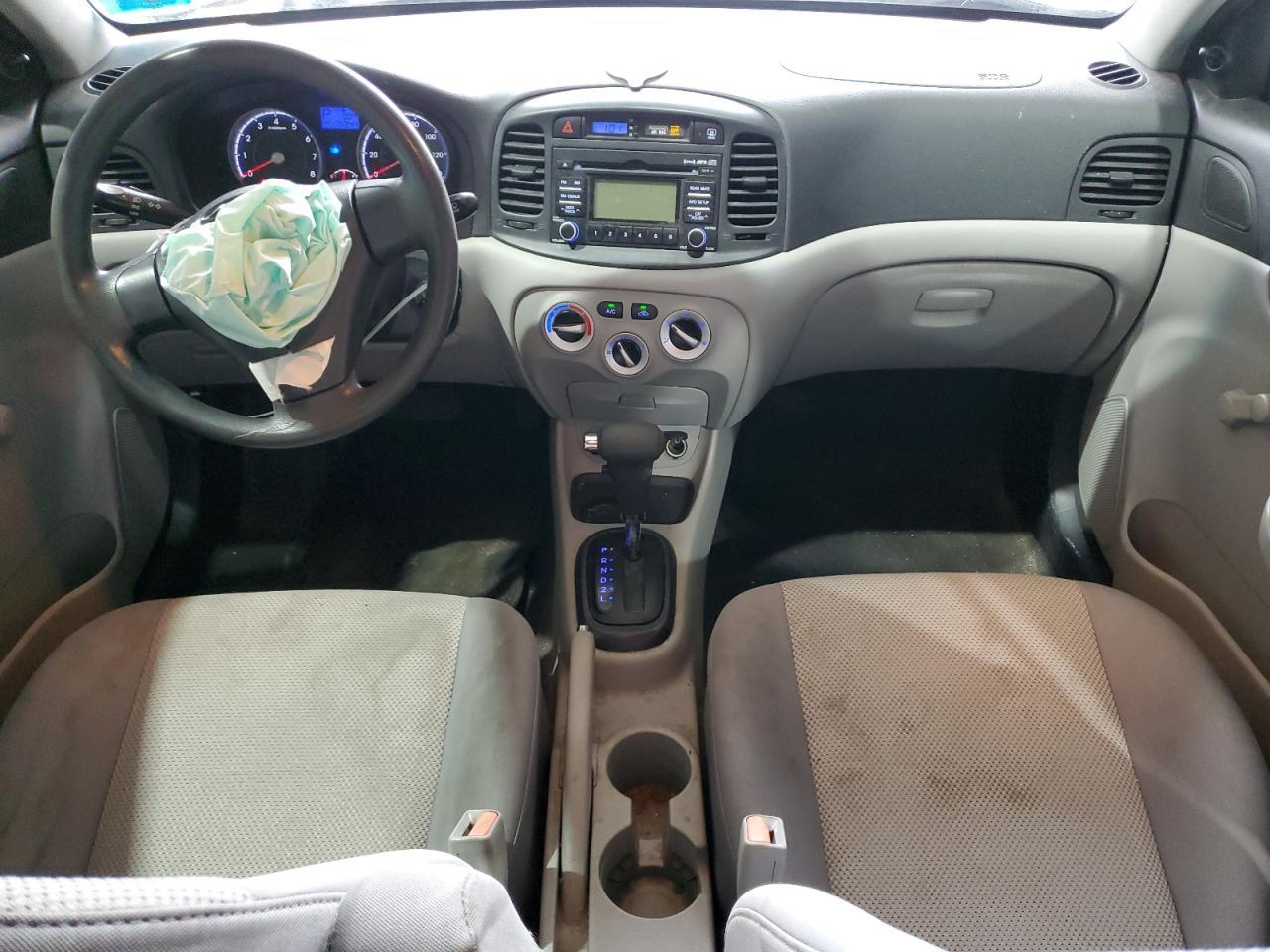 2010 HYUNDAI ACCENT