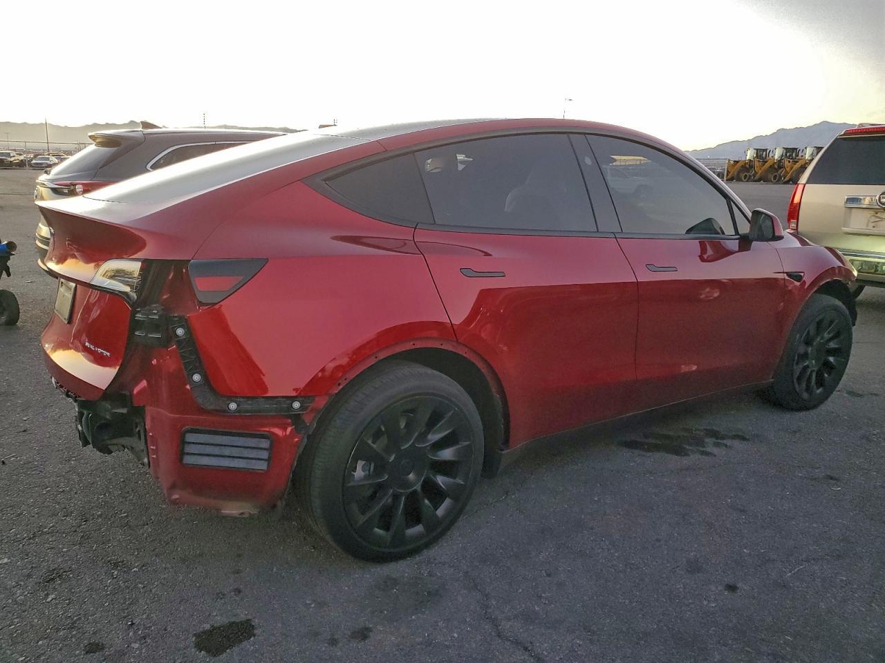 2024 TESLA MODEL Y