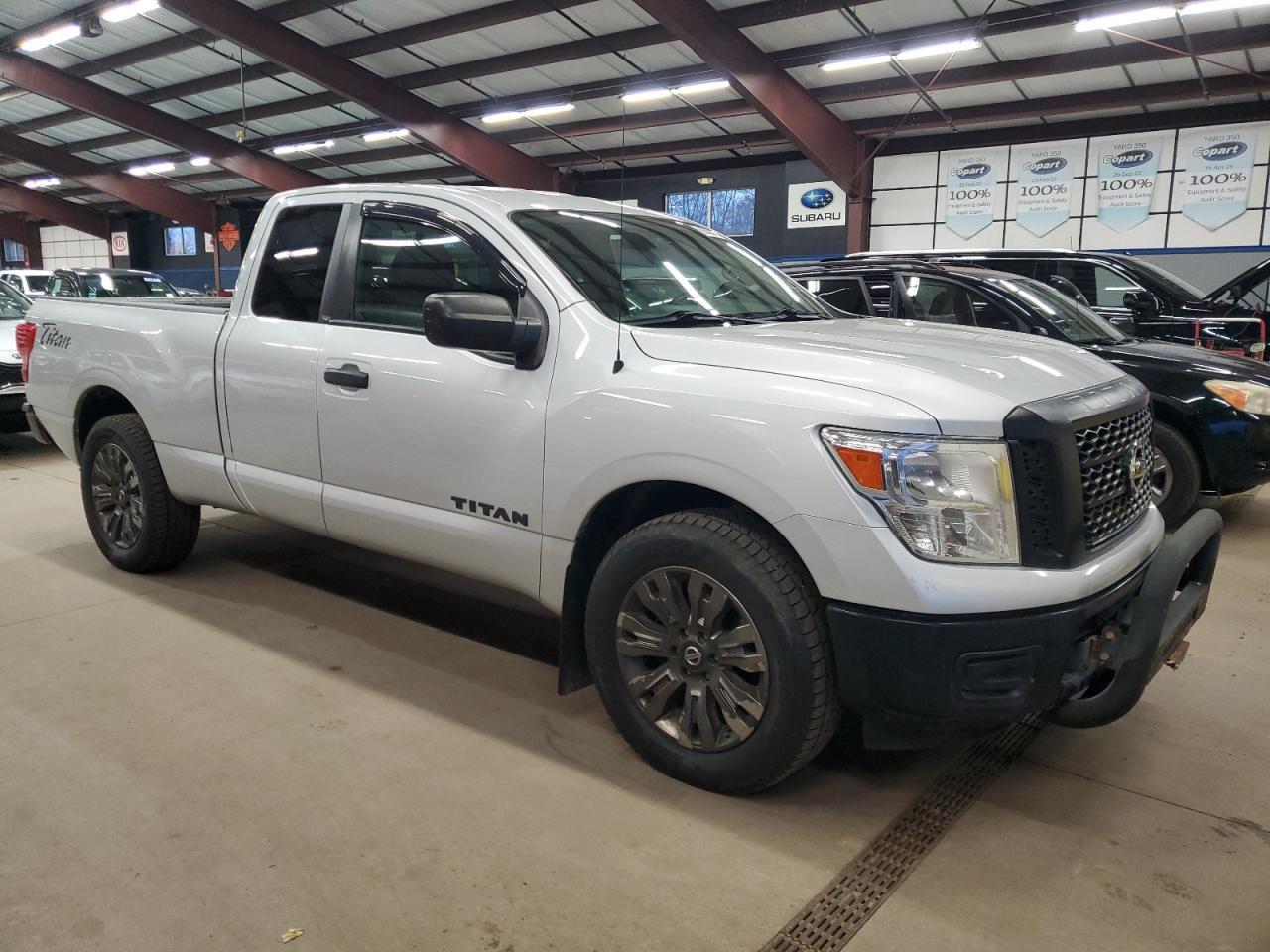 2017 NISSAN Titan