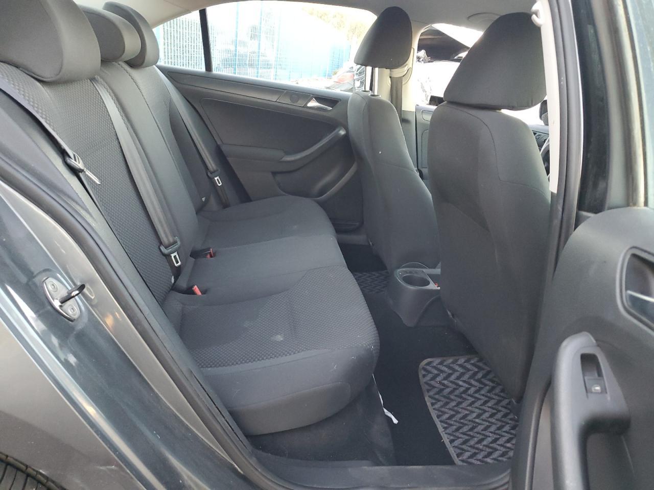 2012 VOLKSWAGEN JETTA