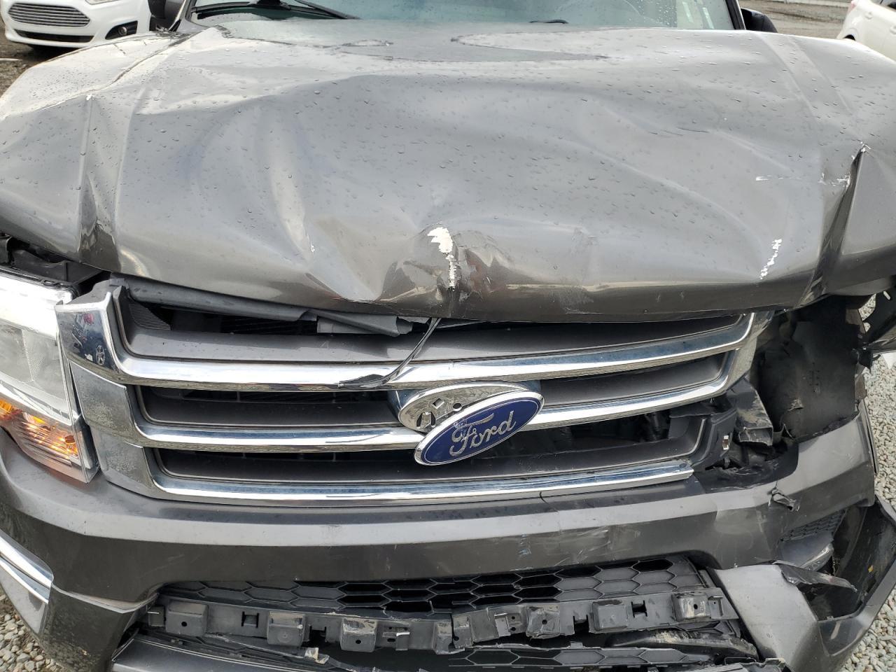 2017 FORD Expedition