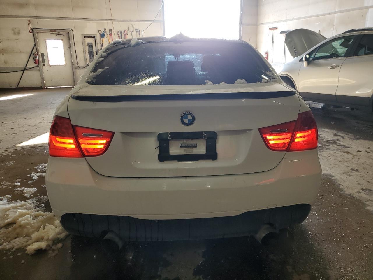 2010 BMW 3 SERIES