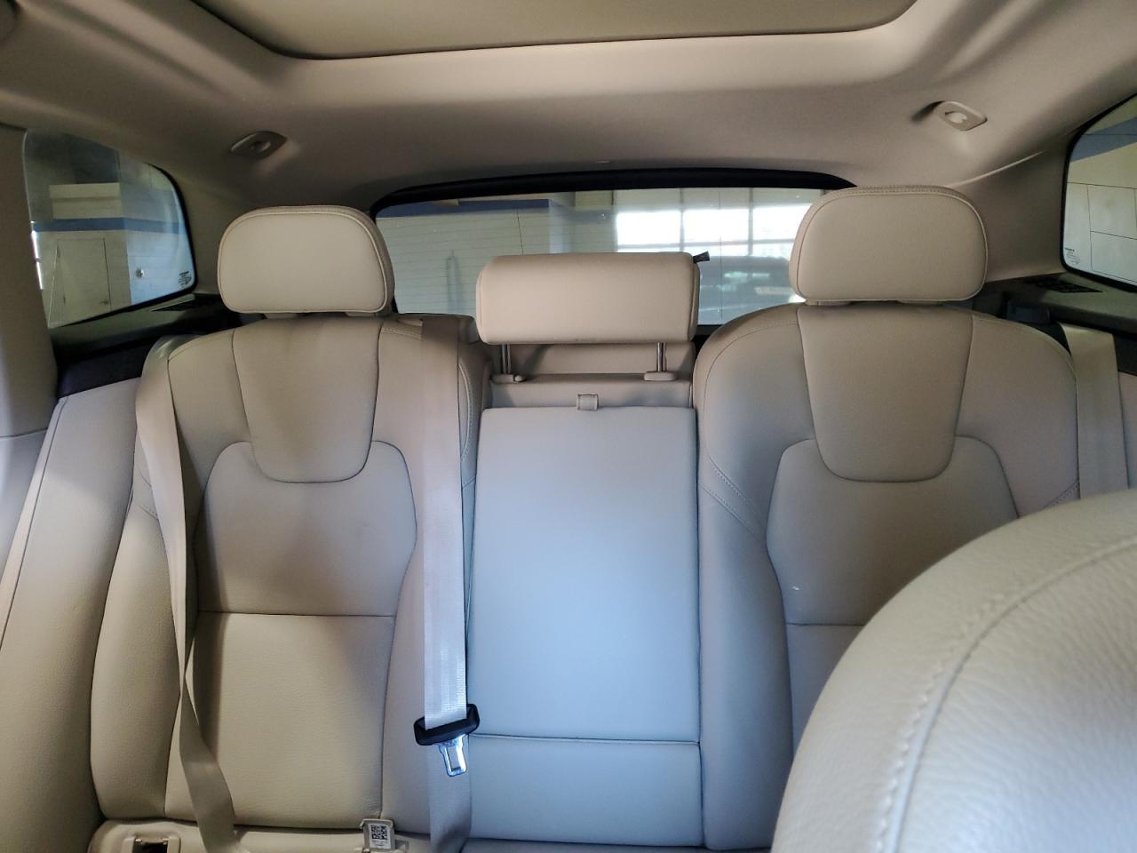 2023 VOLVO XC60