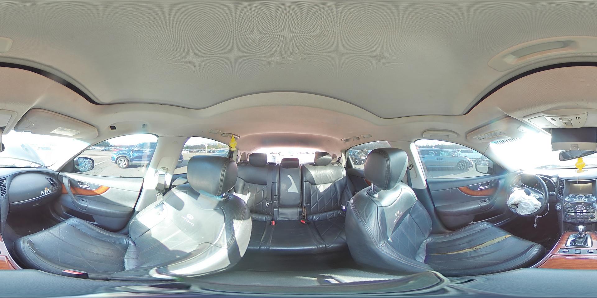 2011 INFINITI FX35