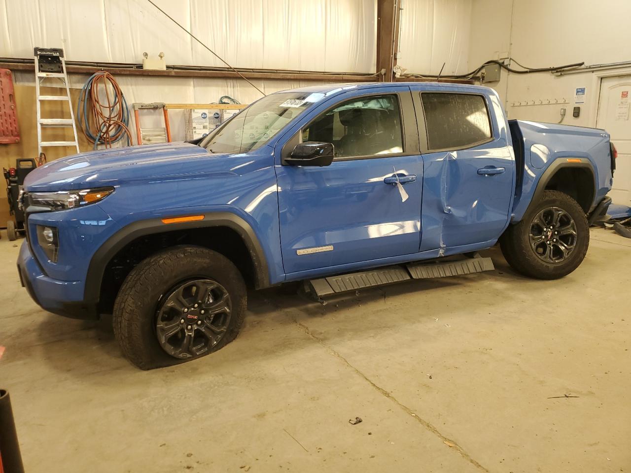 2025 GMC CANYON