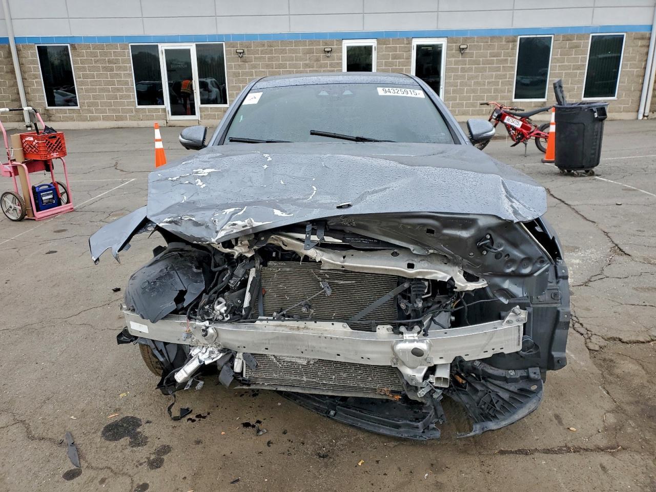 2019 MERCEDES-BENZ E-Class
