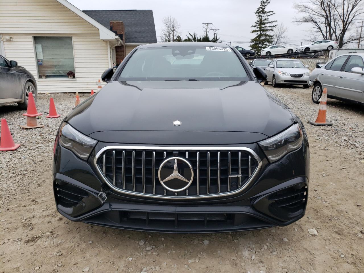 2025 MERCEDES-BENZ E-Class