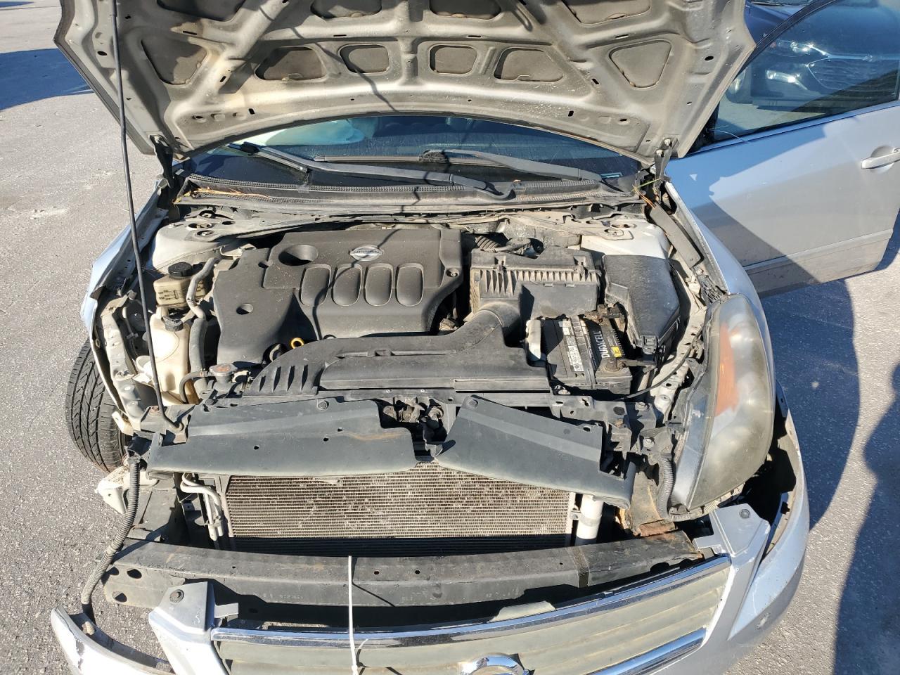 2009 NISSAN