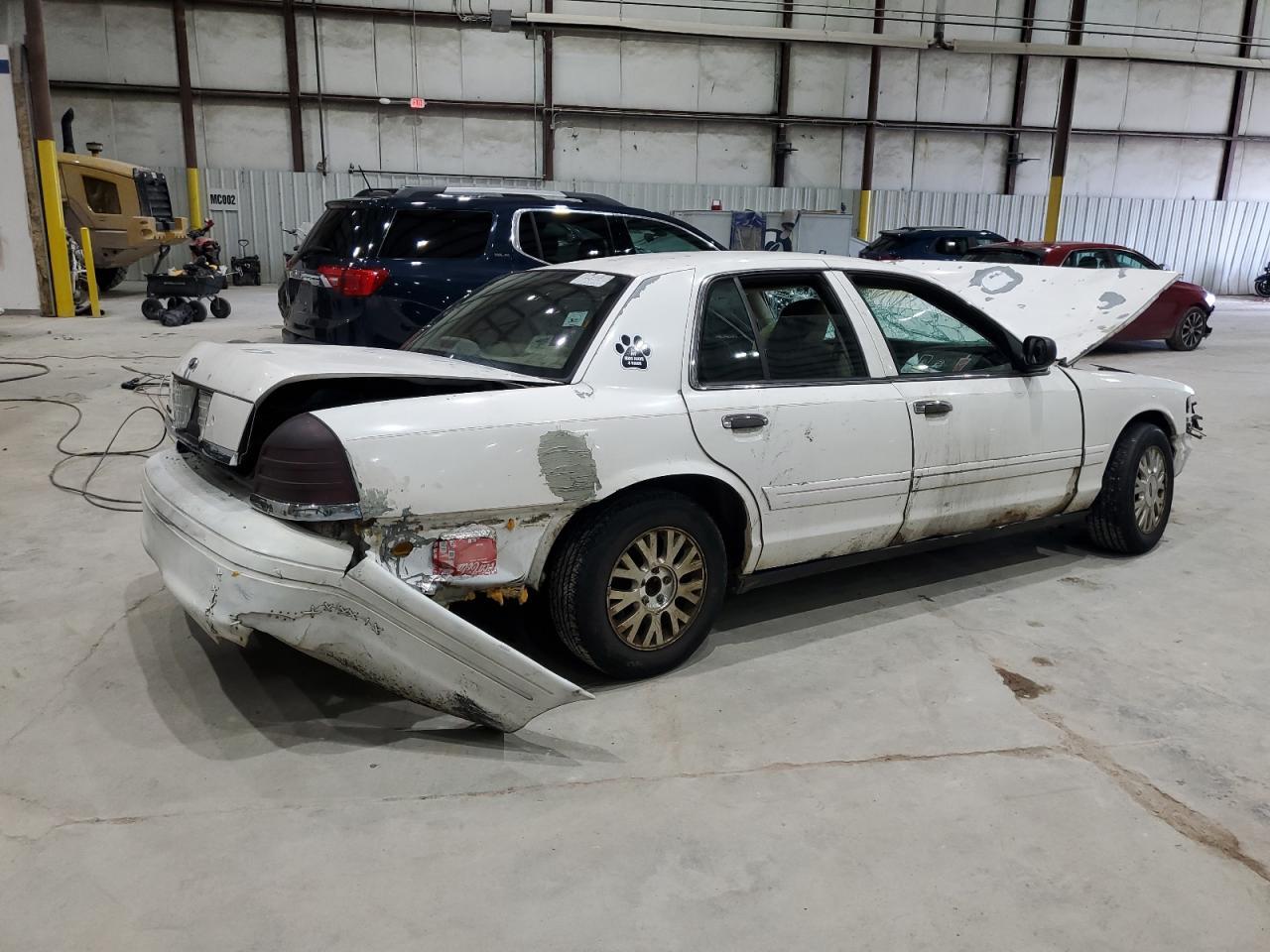 2004 FORD Crown Victoria