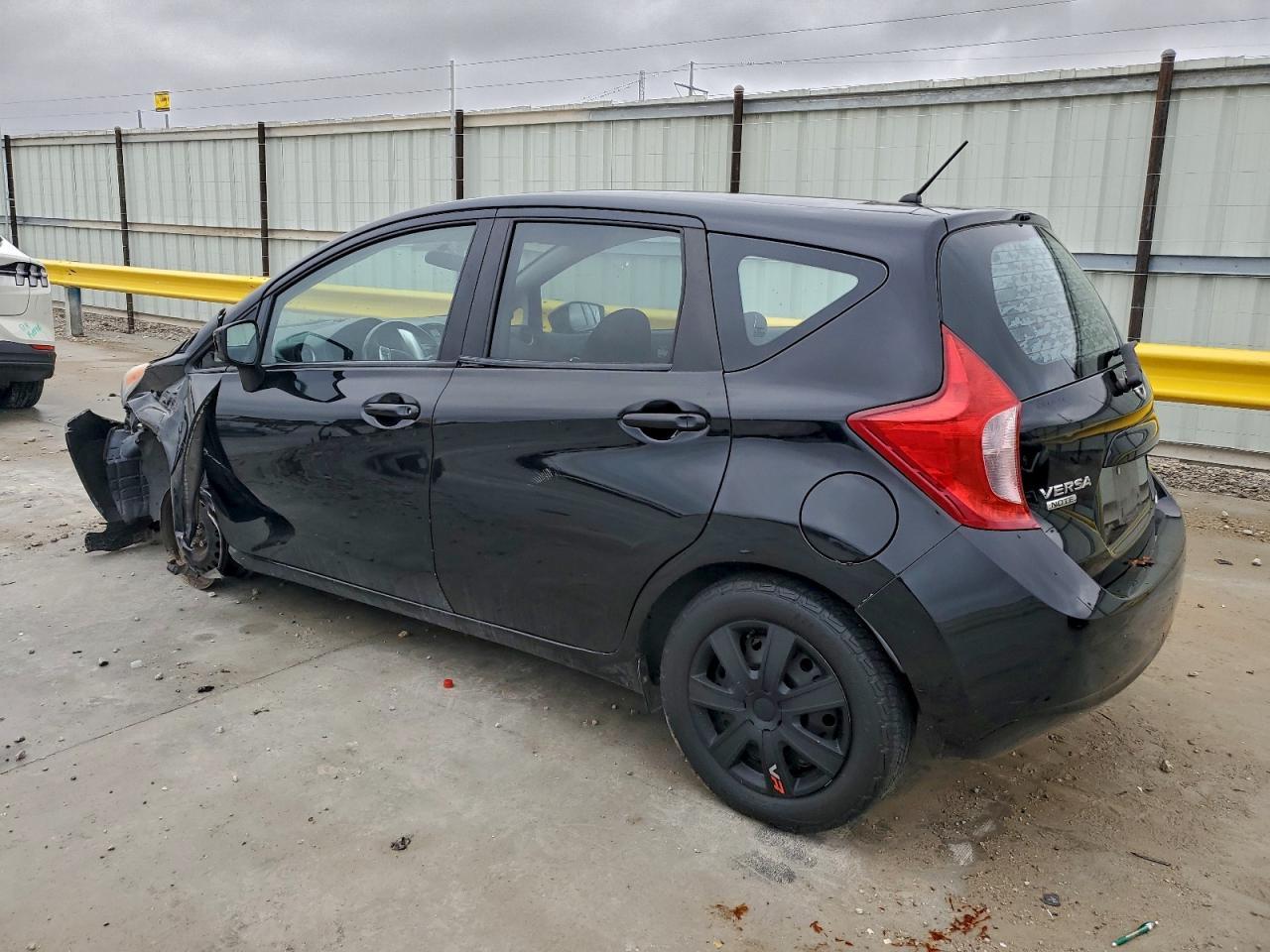 2015 NISSAN Versa Note